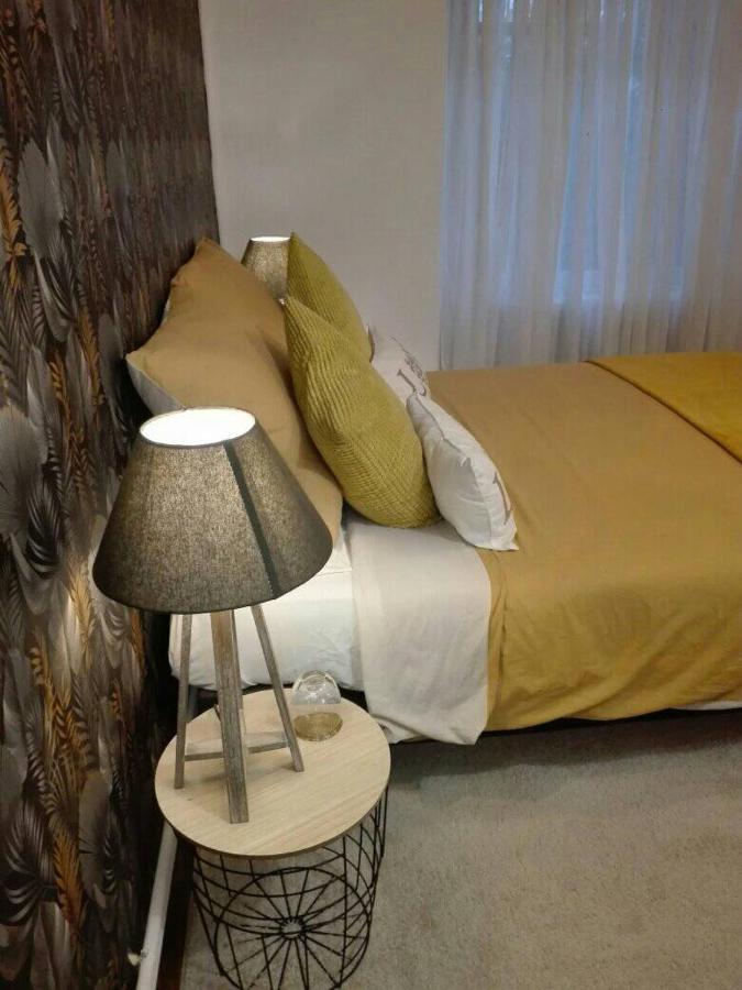 L'Esquilon Chambre D'Hote Bed & Breakfast Thiat Exterior foto